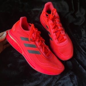 Adidas bounce running shoes SIZE 8